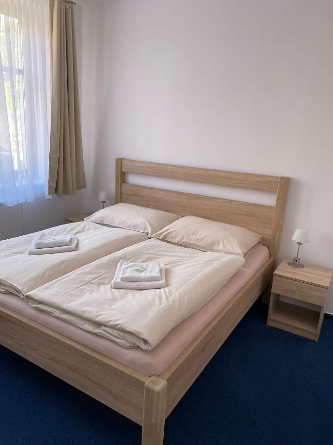 Hotel U Mesta Prahy 纳霍德 外观 照片