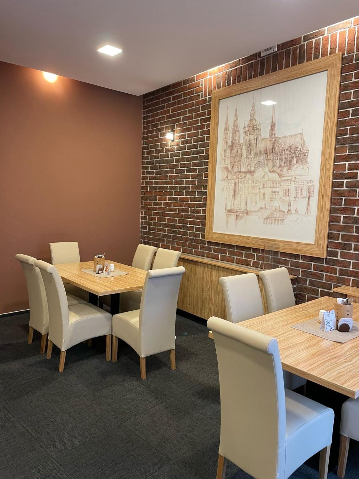 Hotel U Mesta Prahy 纳霍德 外观 照片